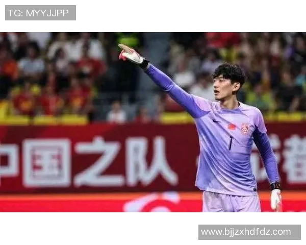 国足球星重磅签约引发热议未来职业生涯走向备受球迷关注 国足球星重磅签约引发热议未来职业生涯走向备受球迷关注